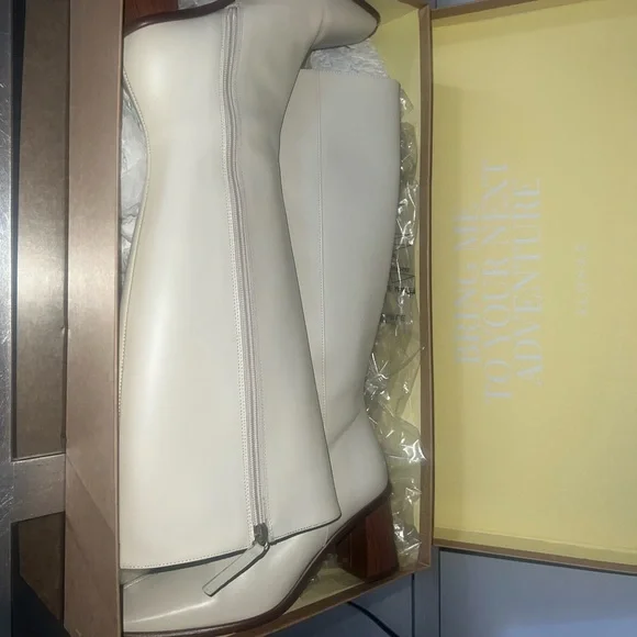 Alohas East Off White boots size 39 - Picture 8 of 9